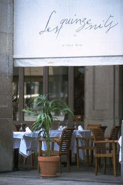 Restaurant Les quinze nity de Plaça Reial