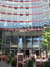 Cafe im Sony Center