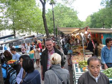 Menschen auf dem Markt